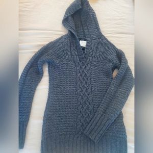 Ribbed Old Navy sweater with hood, dark gray